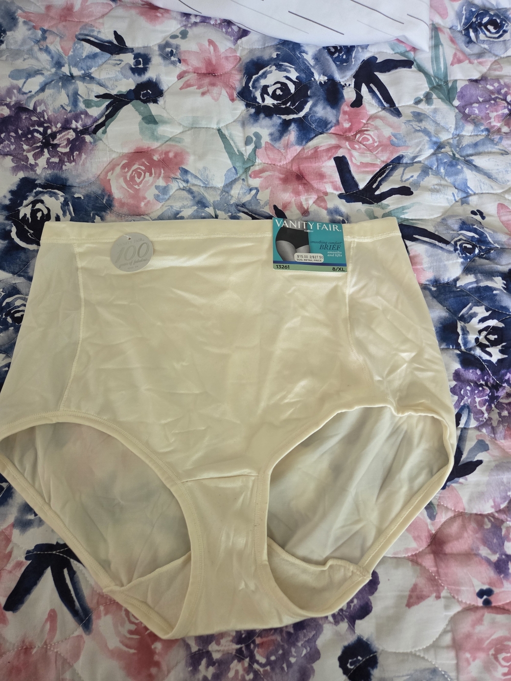 Vanity Fair Full Coverage High-Waist Briefs in Light Yellow-Cream
